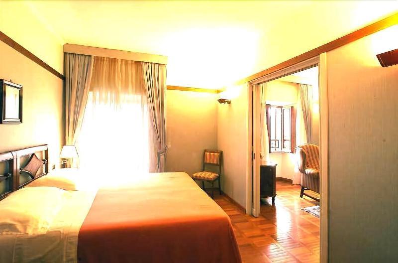Hotel&Ristorante Miramonti Palazzo Storico Rieti Exterior foto