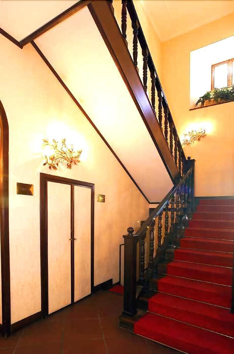 Hotel&Ristorante Miramonti Palazzo Storico Rieti Exterior foto
